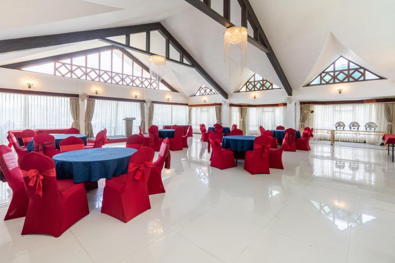 Summit Lillium Hotel & Spa Kalimpong Exteriör bild