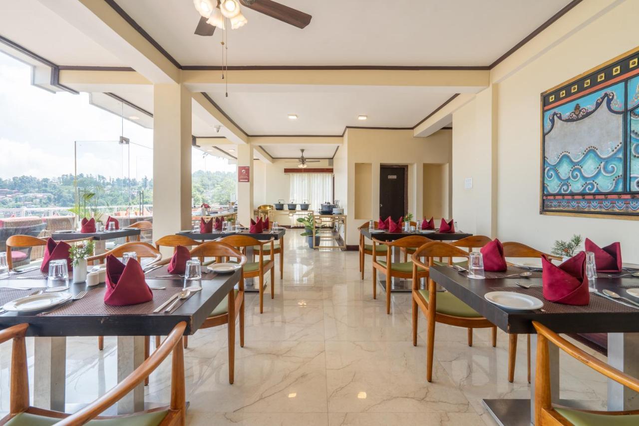 Summit Lillium Hotel & Spa Kalimpong Exteriör bild