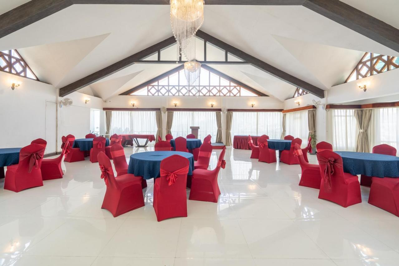 Summit Lillium Hotel & Spa Kalimpong Exteriör bild