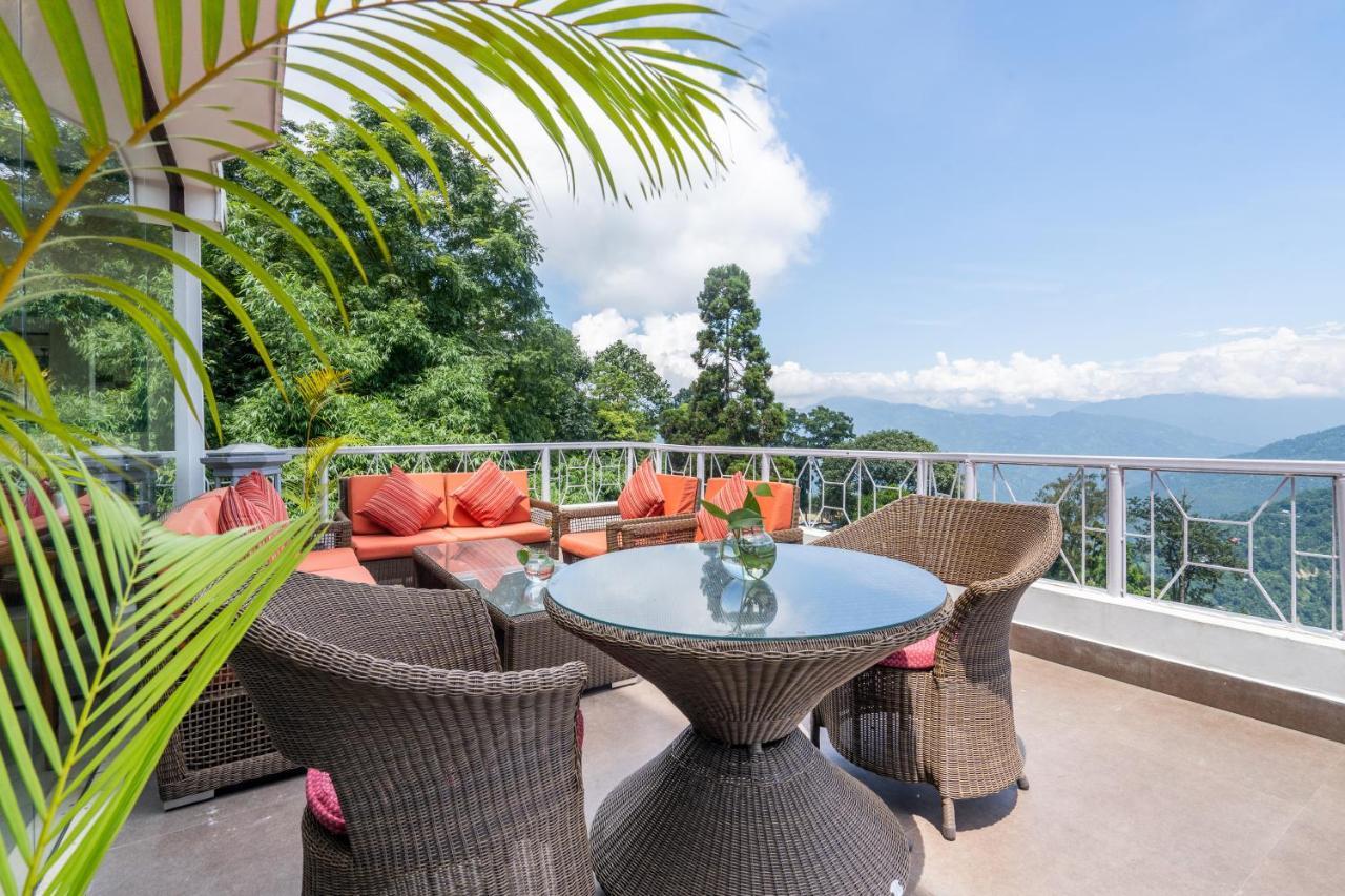 Summit Lillium Hotel & Spa Kalimpong Exteriör bild