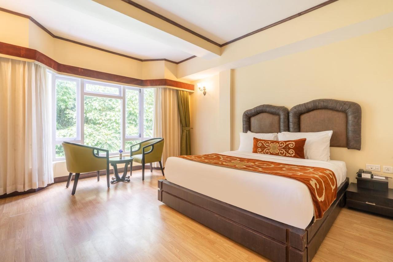 Summit Lillium Hotel & Spa Kalimpong Exteriör bild