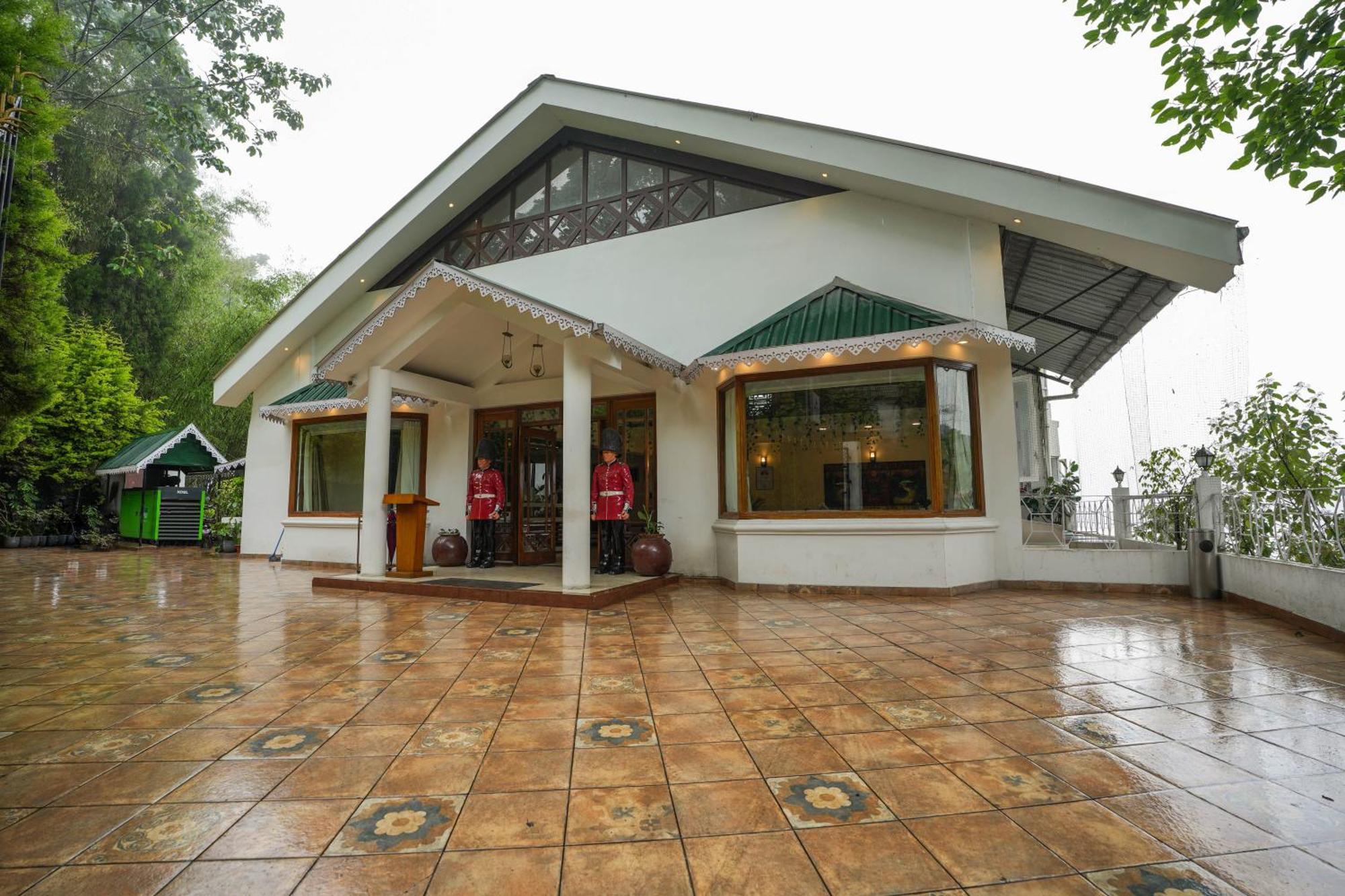 Summit Lillium Hotel & Spa Kalimpong Exteriör bild